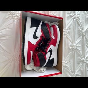 Satin toe 1s women